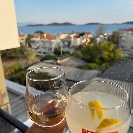 Kallisti View Неа-Перамос